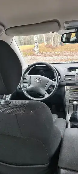 Toyota Avensis 2004 photo 3