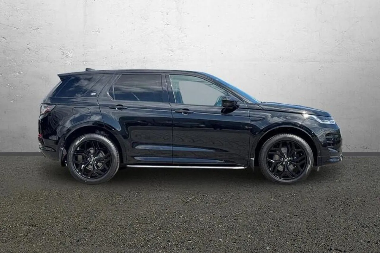 Land Rover Discovery Sport photo 5
