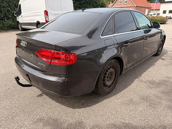 Audi A4 2008 photo 4