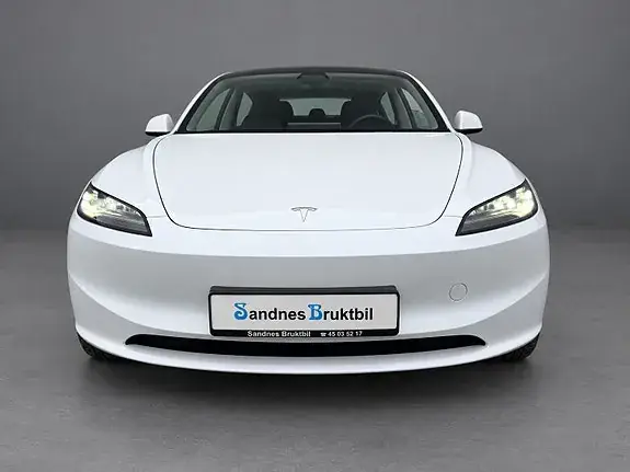 Tesla Model 3 2024 photo 3