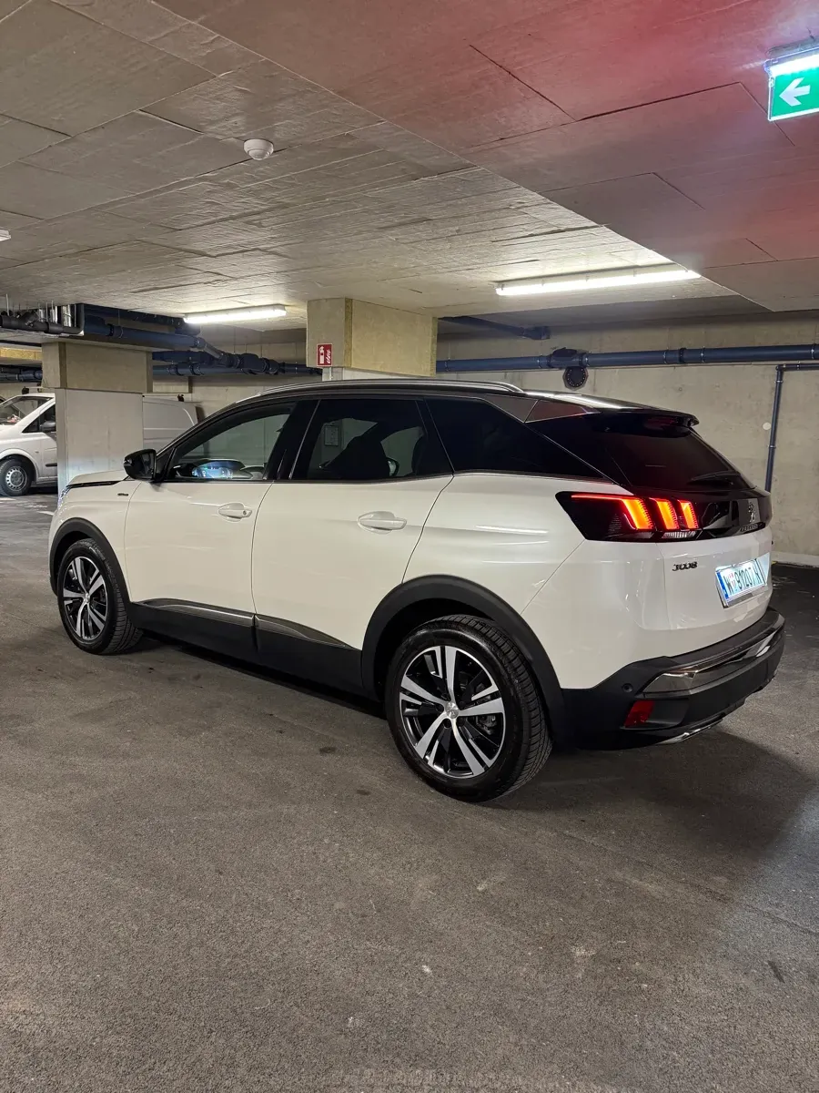 Peugeot 3008 2017 photo 2