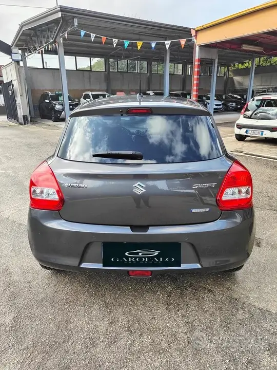 Suzuki Swift 2021 photo 2