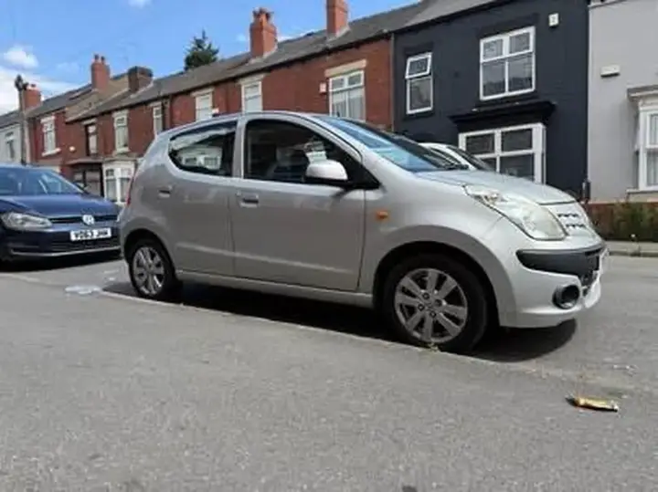 Nissan Pixo