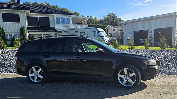 Volvo V50 2006 photo 2