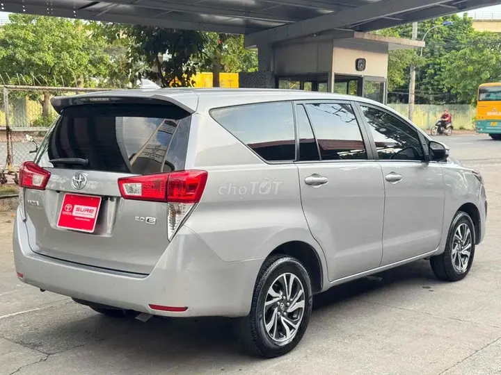 Toyota Innova 2020 photo 3