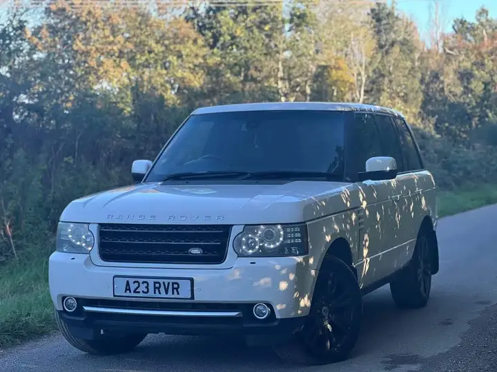 Land Rover Range Rover 2010 photo 3