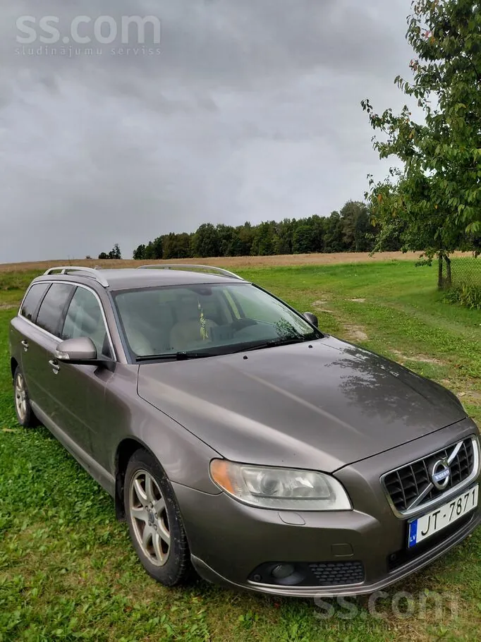 Volvo V70 2009 photo 3