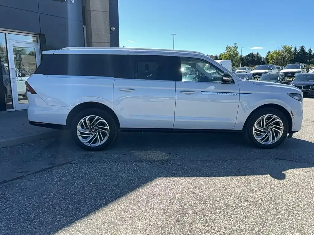 Lincoln Navigator 2025 photo 4