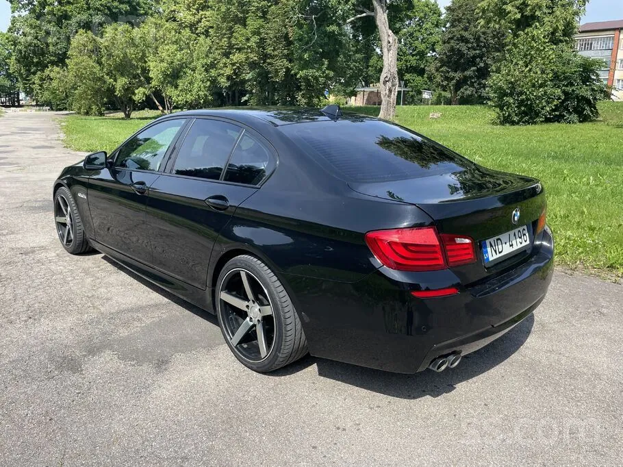BMW 520 2012 photo 4