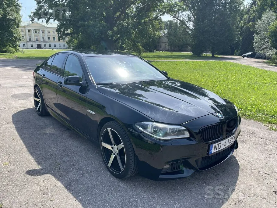 BMW 520 2012 photo 2
