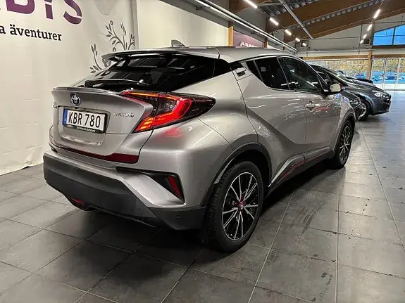 Toyota C-Hr 2018 photo 4