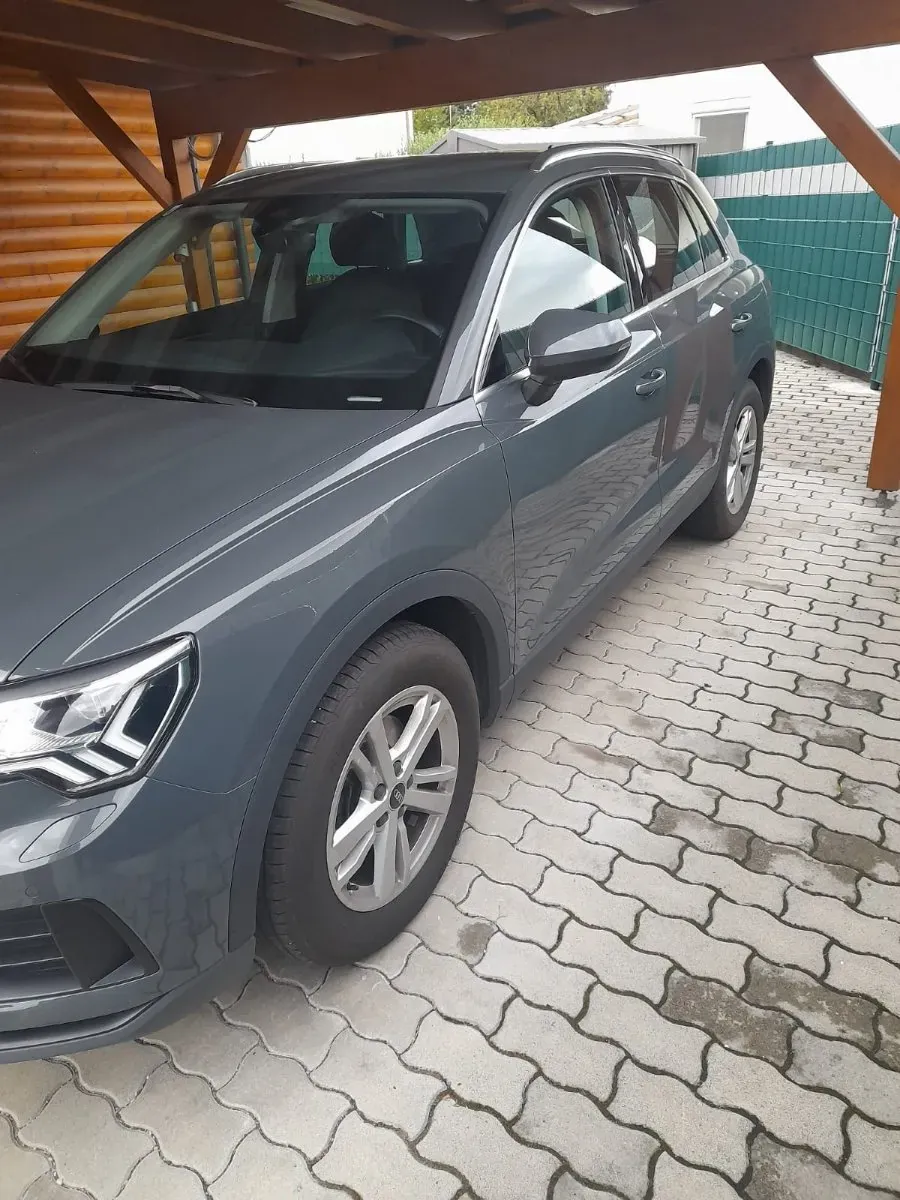 Audi Q3 2023 photo 3