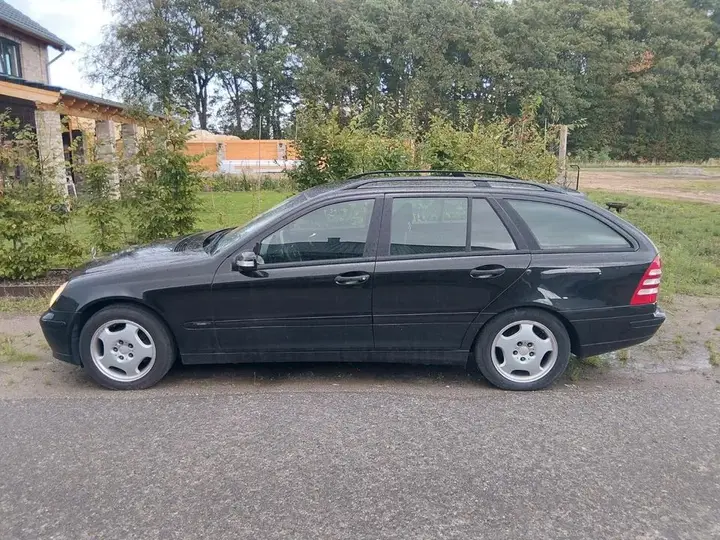 Mercedes-Benz C 180 T