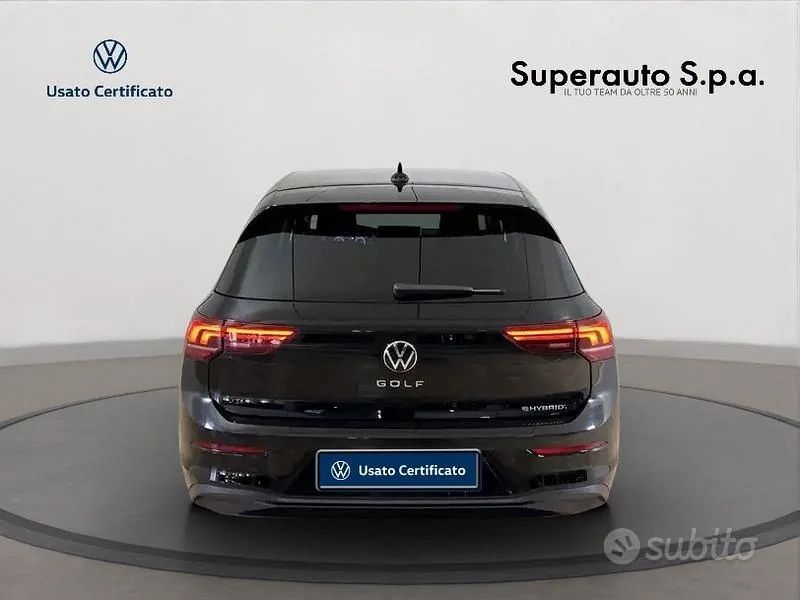 Volkswagen Golf 2026 photo 5