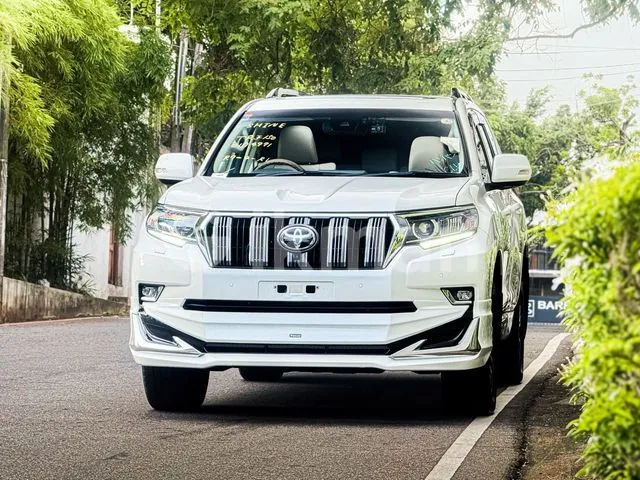 Toyota Land Cruiser Prado 2023 photo 2