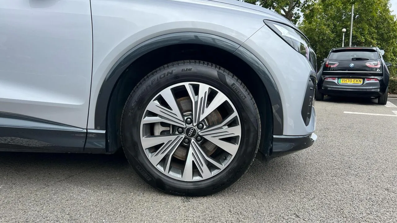 Audi Q4 E-Tron 2025 photo 5