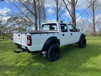 Nissan Navara 2009 photo 4