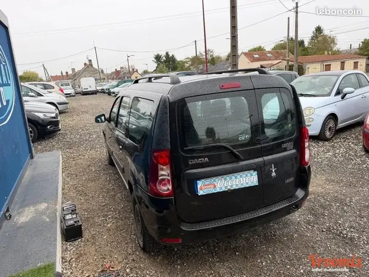 Dacia Logan 2010 photo 4