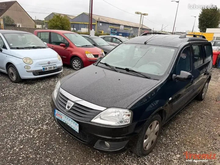 Dacia Logan 2010 photo 2
