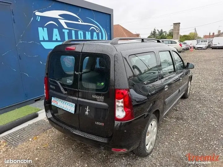 Dacia Logan 2010 photo 3