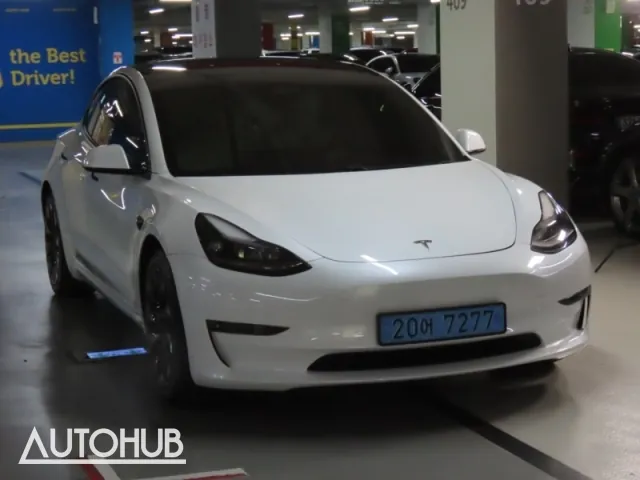 Tesla Model 3 2021 photo 2