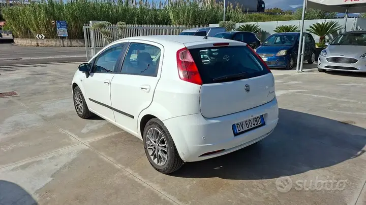 Fiat Punto 2009 photo 5