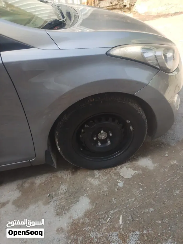 Hyundai Elantra 2012 photo 3