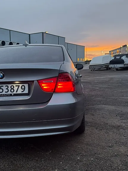 BMW 316D 2010 photo 4