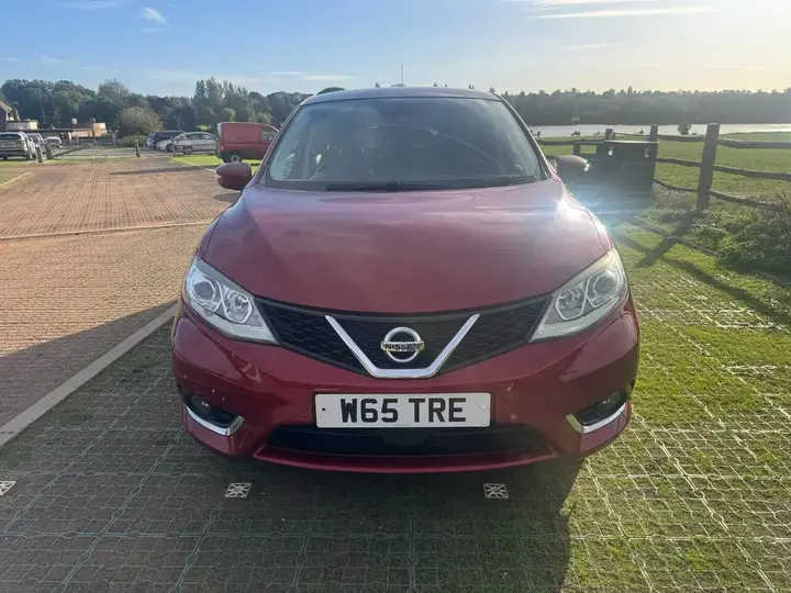 Nissan Pulsar 2015 photo 2