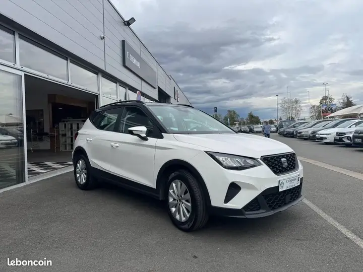Seat Arona 2023 photo 3