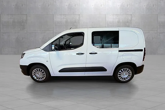 Toyota Proace City 2024 photo 2