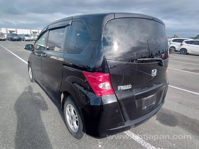 Honda Freed G 2009 photo 3