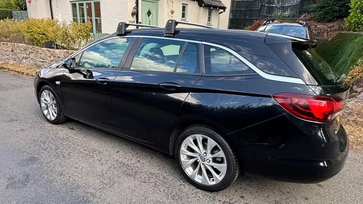 Vauxhall Astra 2017 photo 3