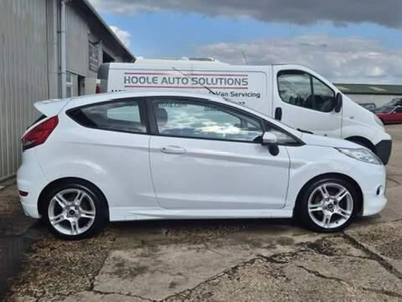 Ford Fiesta 2012 photo 4