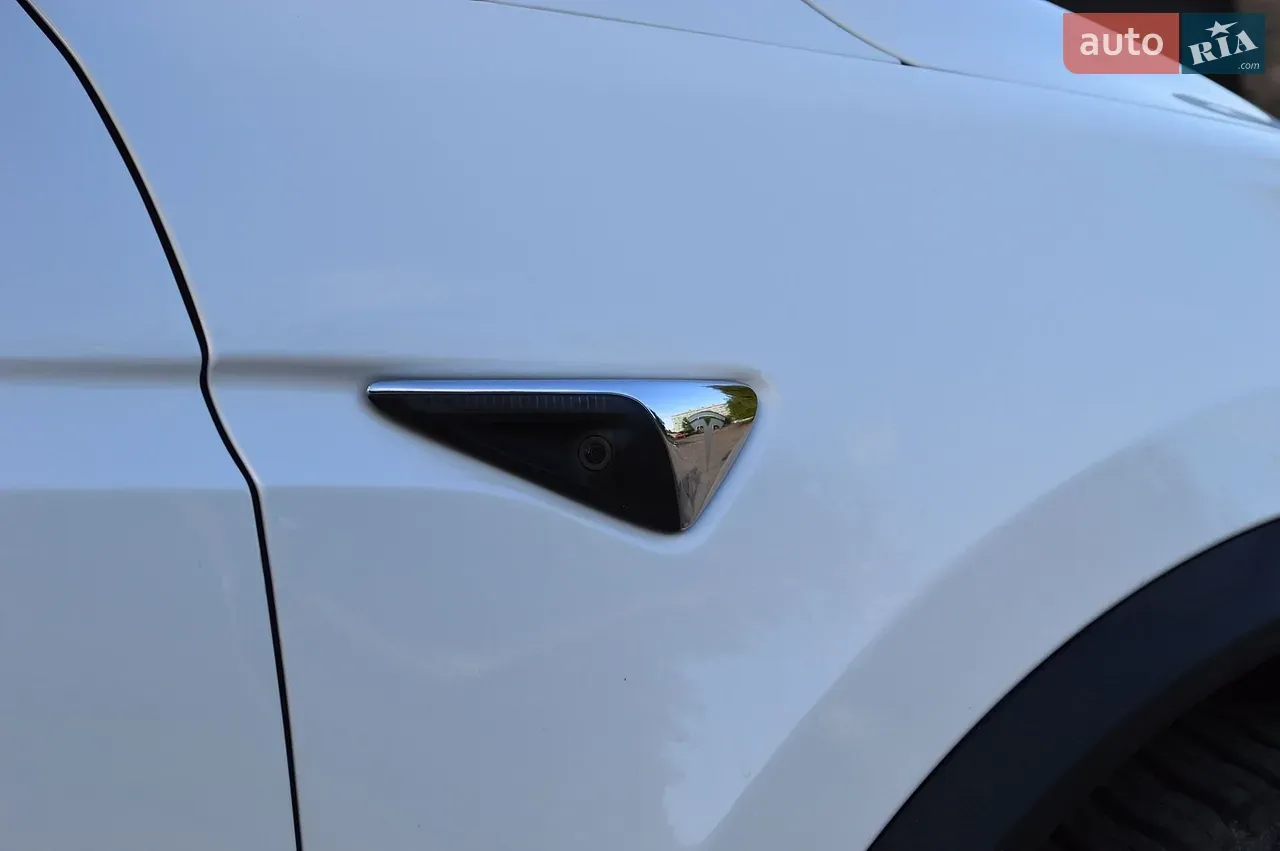 Tesla Model X 2017 photo 5