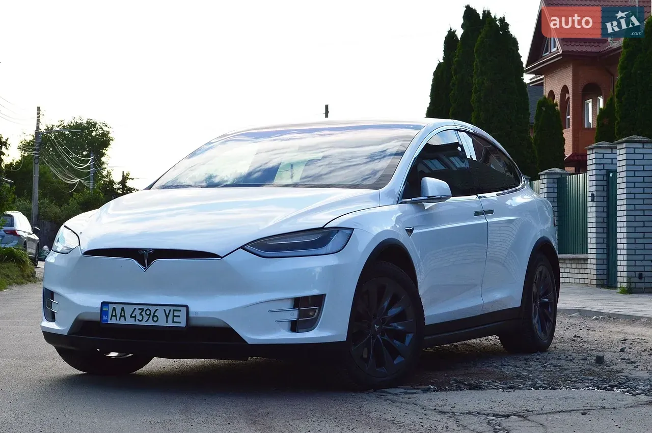 Tesla Model X 2017 photo 3