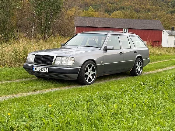 Mercedes-Benz 300 Te-24