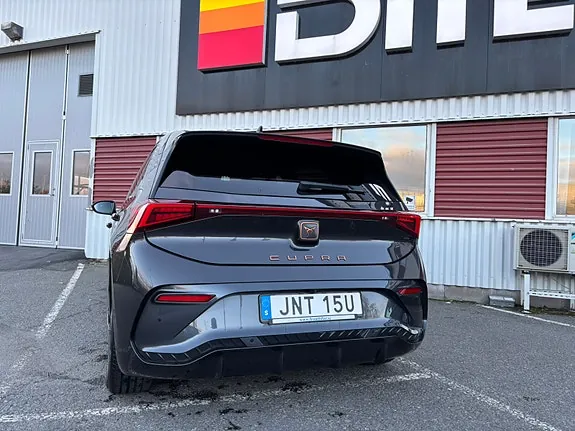 Cupra Born 2023 photo 4