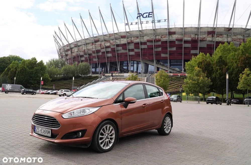 Ford Fiesta 2013 photo 2