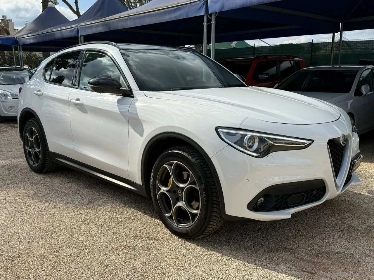 Alfa Romeo Stelvio 2019 photo 2