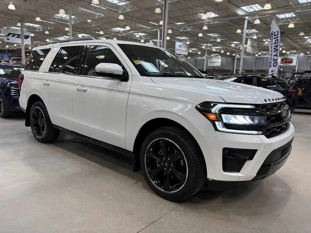 Ford Expedition 2024 photo 2