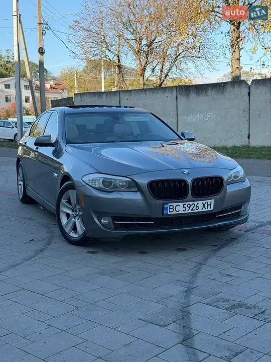 BMW 5 Series 2012 photo 5