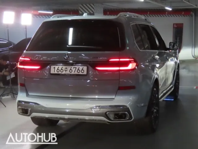 BMW X7 2025 photo 3