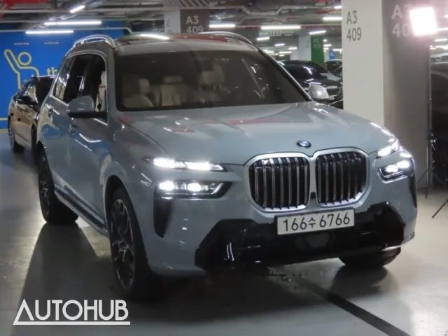 BMW X7 2025 photo 2