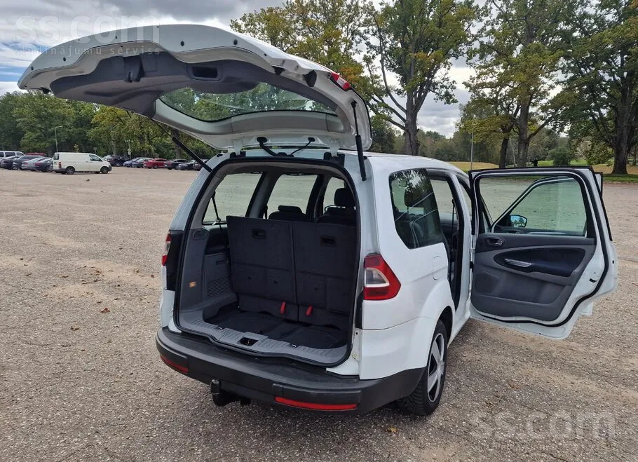 Ford Galaxy 2009 photo 5