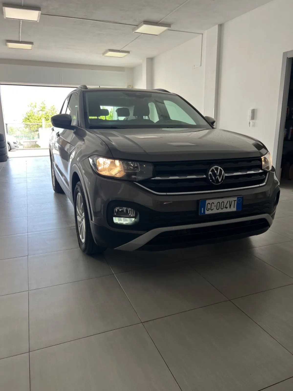 Volkswagen T-Cross 2020 photo 2