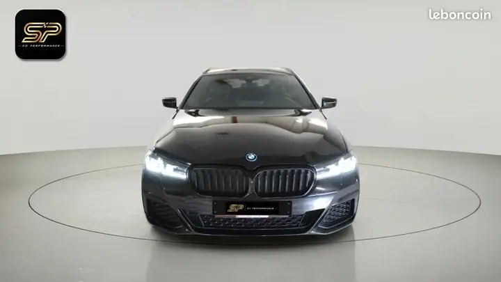 BMW Série 5 2023 photo 2