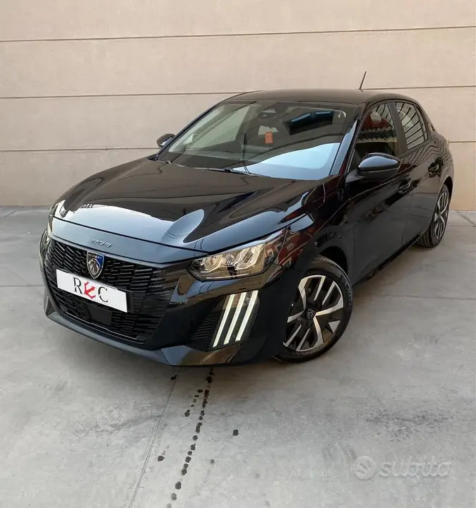 Peugeot 208