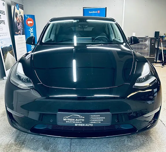 Tesla Model Y 2022 photo 2