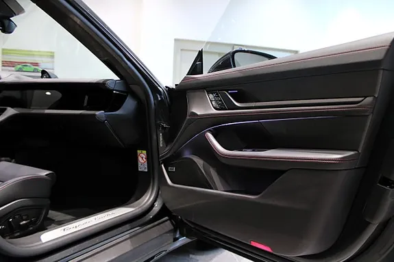 Porsche Taycan Turbo 2021 photo 5
